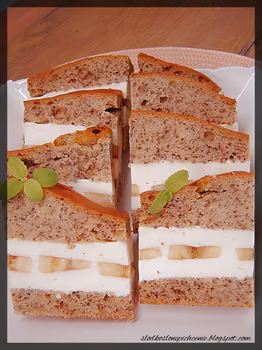 Bananowy przekładaniec