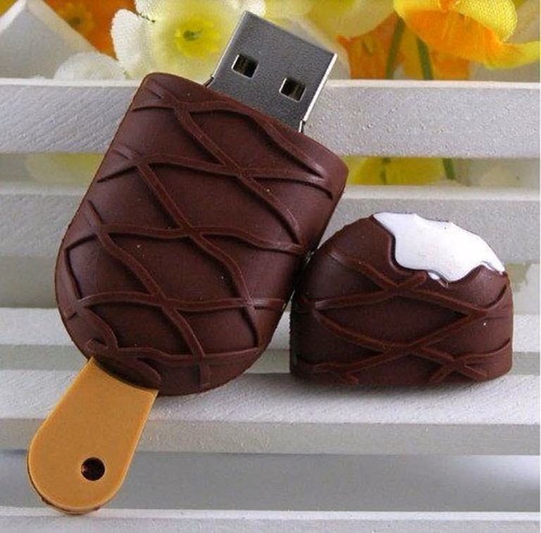 Pendrive w pomysłowej obudowie