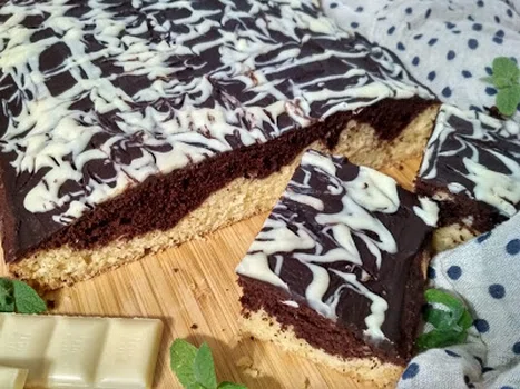 Ciasto ucierane z polewą czekoladową