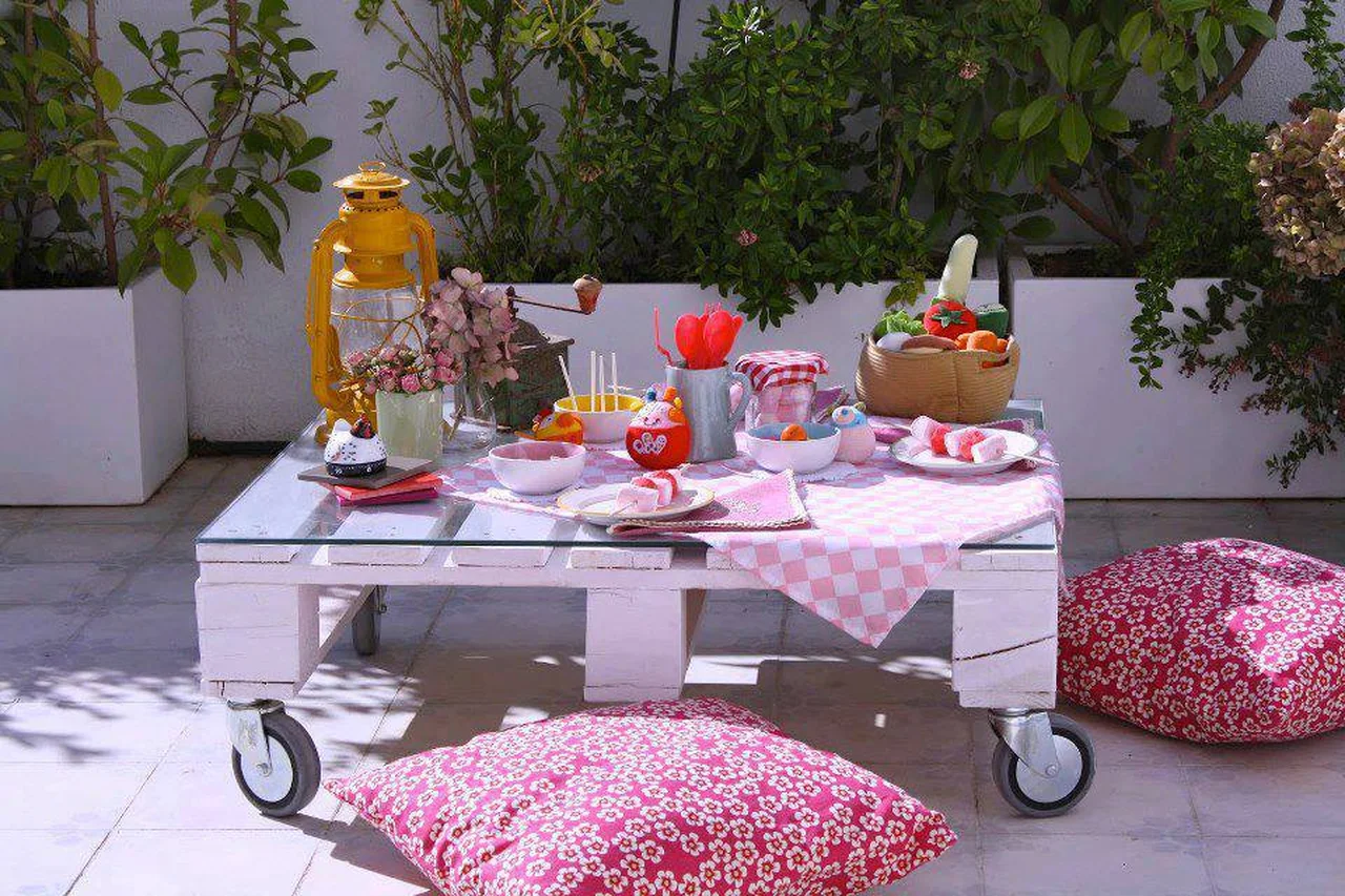 Ogrodowy stolik z palet