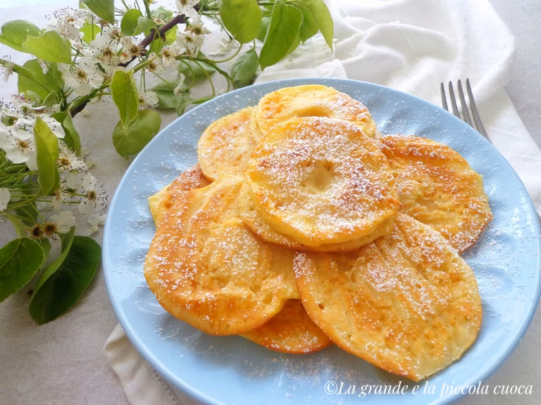 Pieczone placuszki z jabłkiem