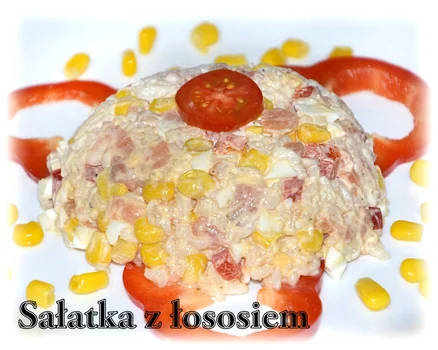 Sałatka z ryżem i łososiem