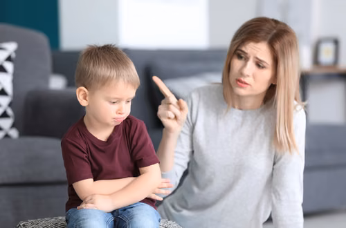 „W przedszkolu mówią, że syn jest agresywny. W domu tuli młodszą siostrę - pisze Marlena [LIST]”