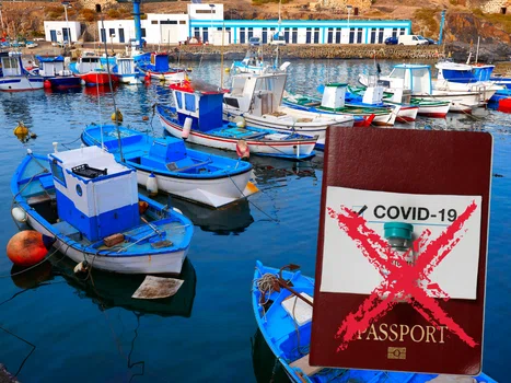 Bez paszportu covidowego i bez testów na COVID! Ten kraj luzuje obostrzenia dla turystów