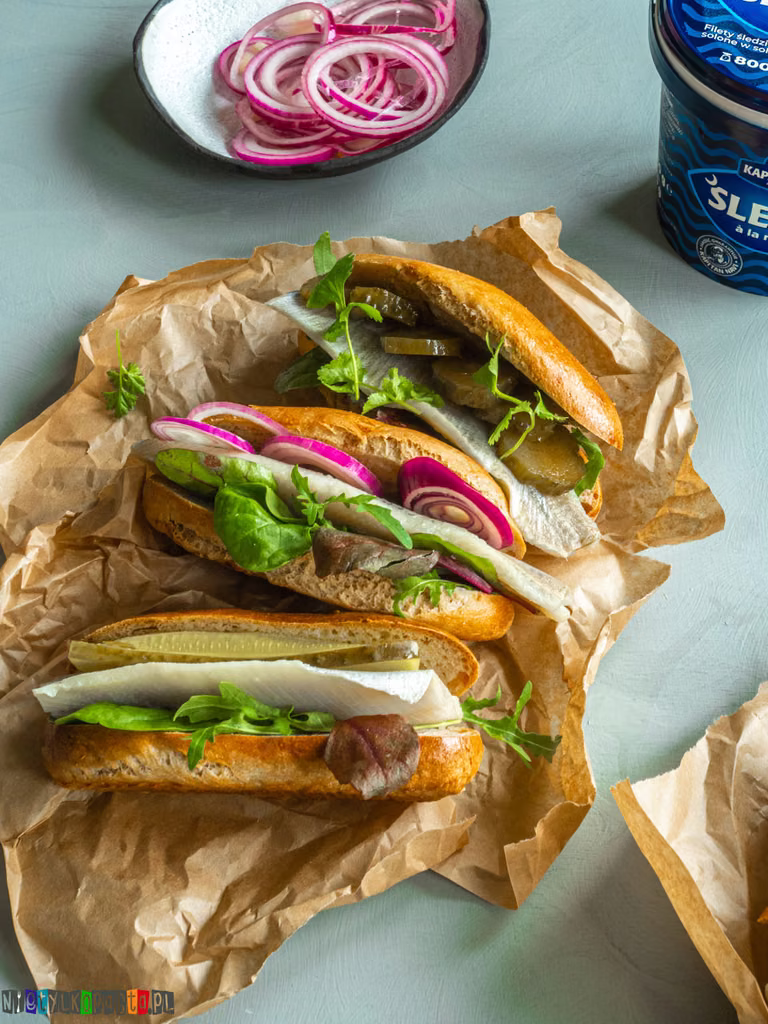 Hot dogi ze śledziem