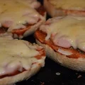 Szybkie zapiekanki a'la pizza