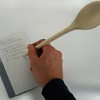 Kuchenny długopis w drewnianej łyżce