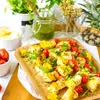 Szaszłyki z serem halloumi, ananasem i pomidorami