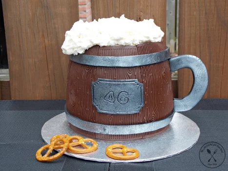 Tort kufel piwa