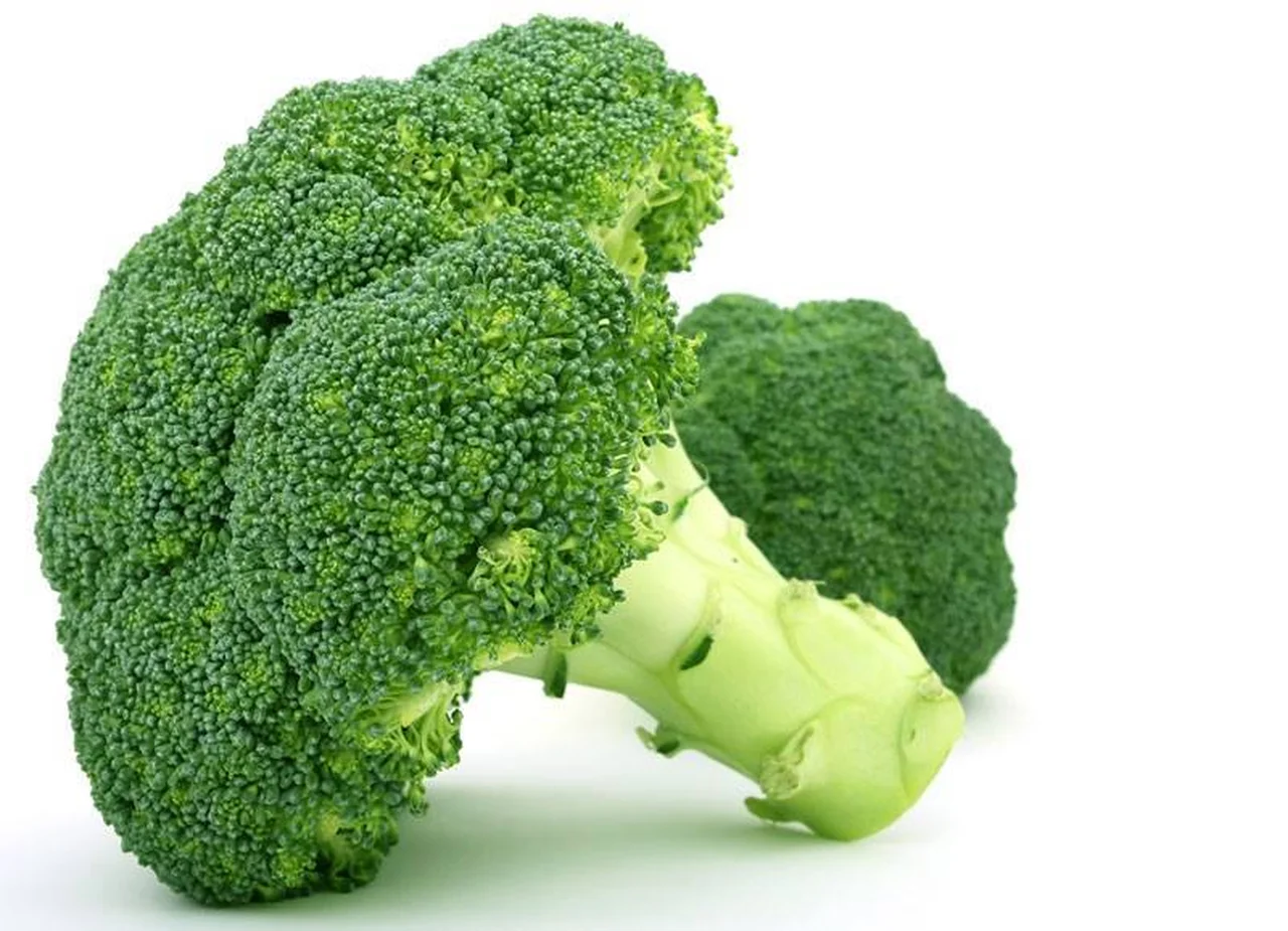 Jak gotować brokuły, by zachowały kolor i jędrność?