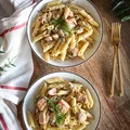 Penne z łososiem w sosie śmietanowym
