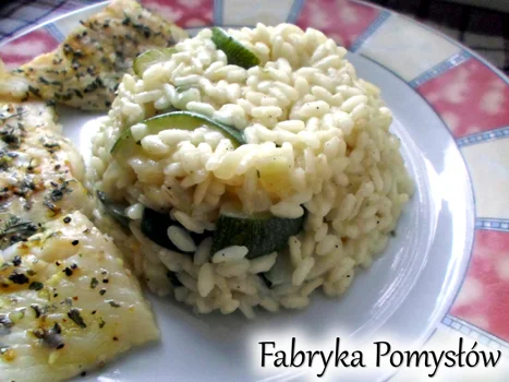 Jogurtowo-cukiniowe risotto + pieczona flądra