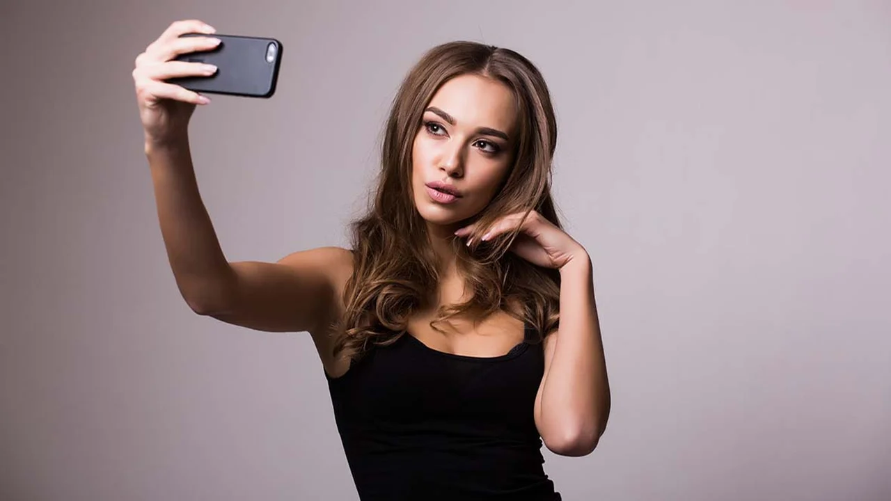 Jak zrobić idealne selfie?