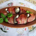 Kiełbasa biała pieczona w boczku