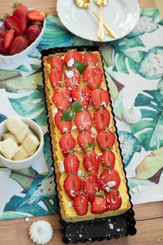 Tarta na słodko z truskawkami - Przepis od Po Prostu Pycha