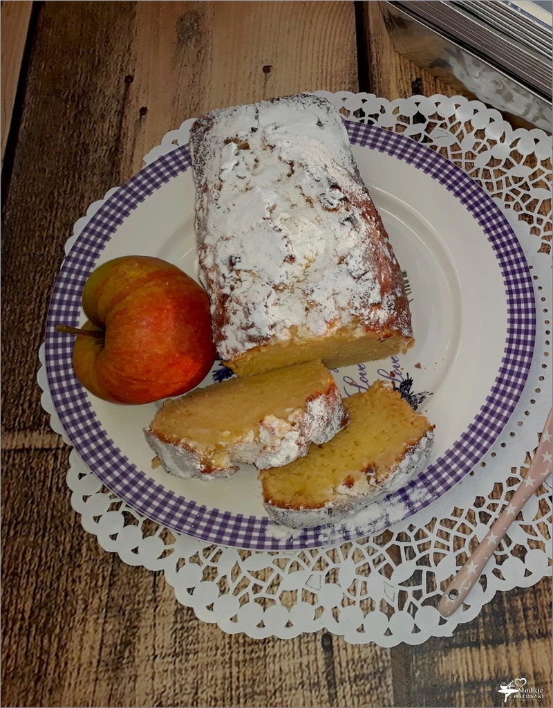 Szybkie ciasto z jabłkami mieszane łyżką