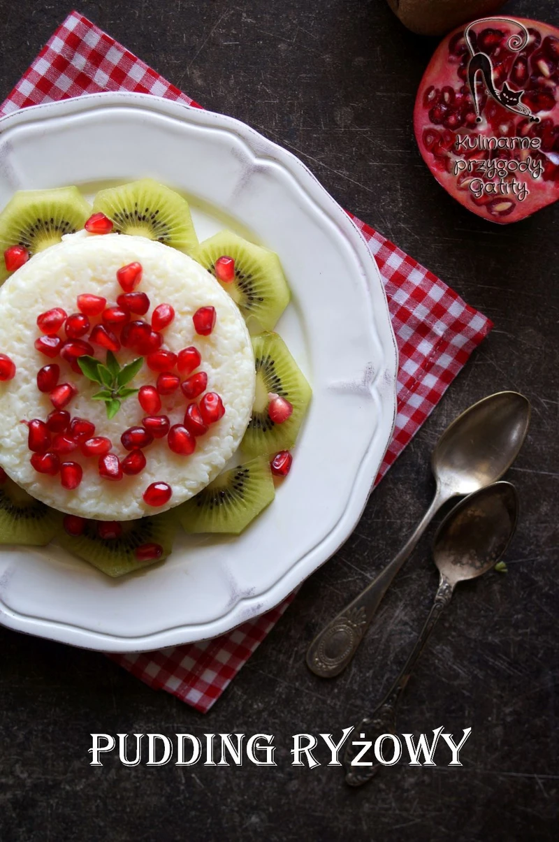 Pudding ryżowy z owocami