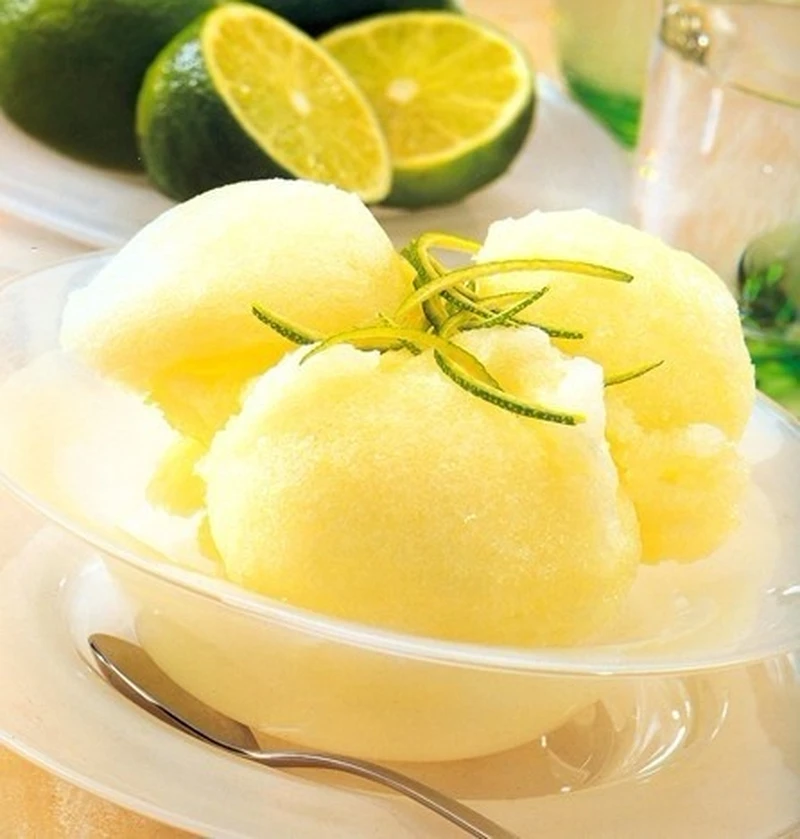 Sorbet cytrynowy. Polecamy na upały