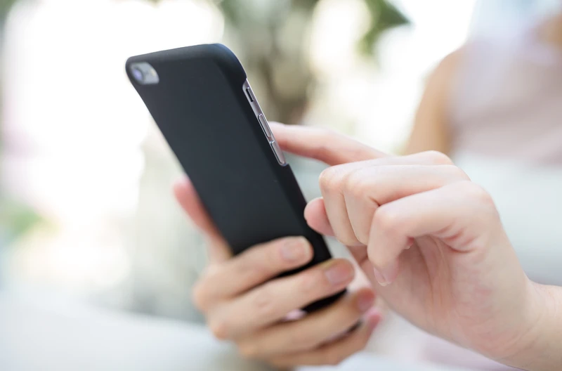 Duży operator zaskakuje podwyżkami!  Dwa razy droższe SMS-y i połączenia dla wszystkich