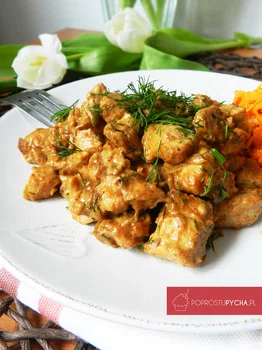 Kurczak w sosie śmietanowo-koperkowym