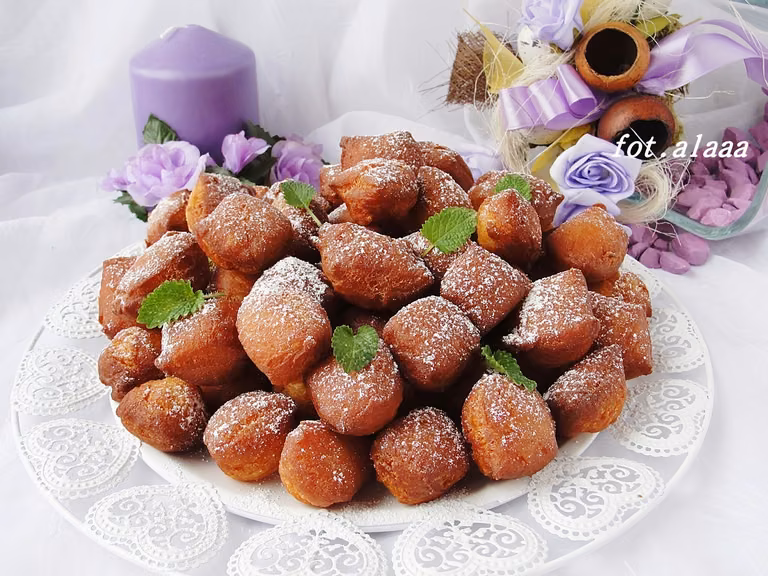 Kwadratowe mini pączki