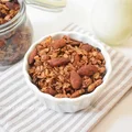 Daktylowa granola z migdałami i orzechami
