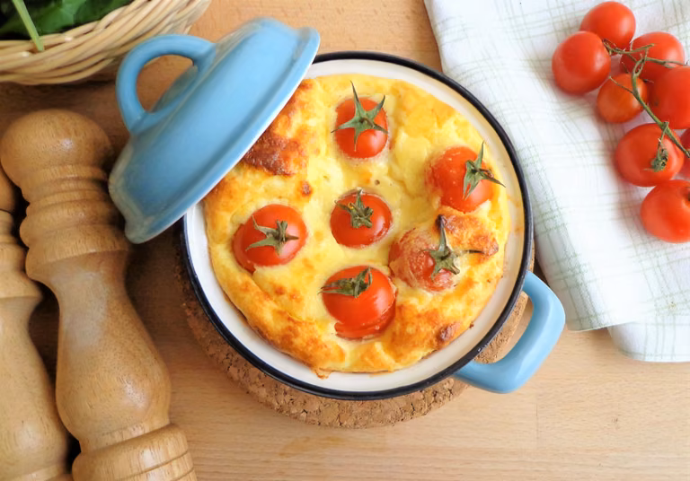 Cocotte z ricottą i pomidorkami