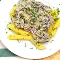 Śmietanowy sos pieczarkowo-koperkowy