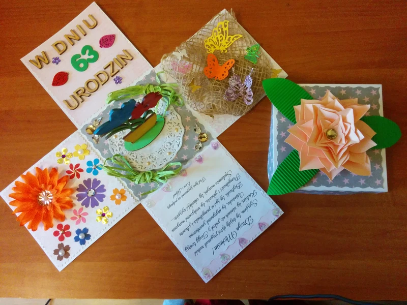 Mega duży exploding box