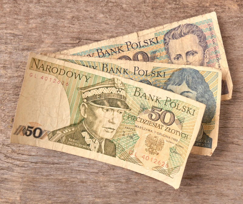 Stare banknoty z PRL-u. Czy warto je teraz sprzedać?