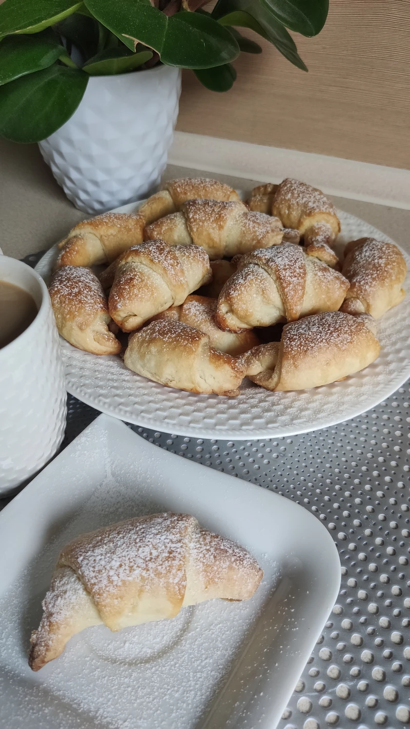 Rogaliki krucho drożdżowe