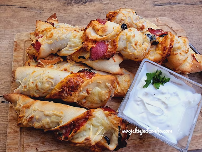 Zakręcone pizzerki ,Mega pyszna przekąska