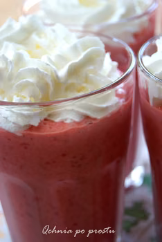 Shake truskawkowy