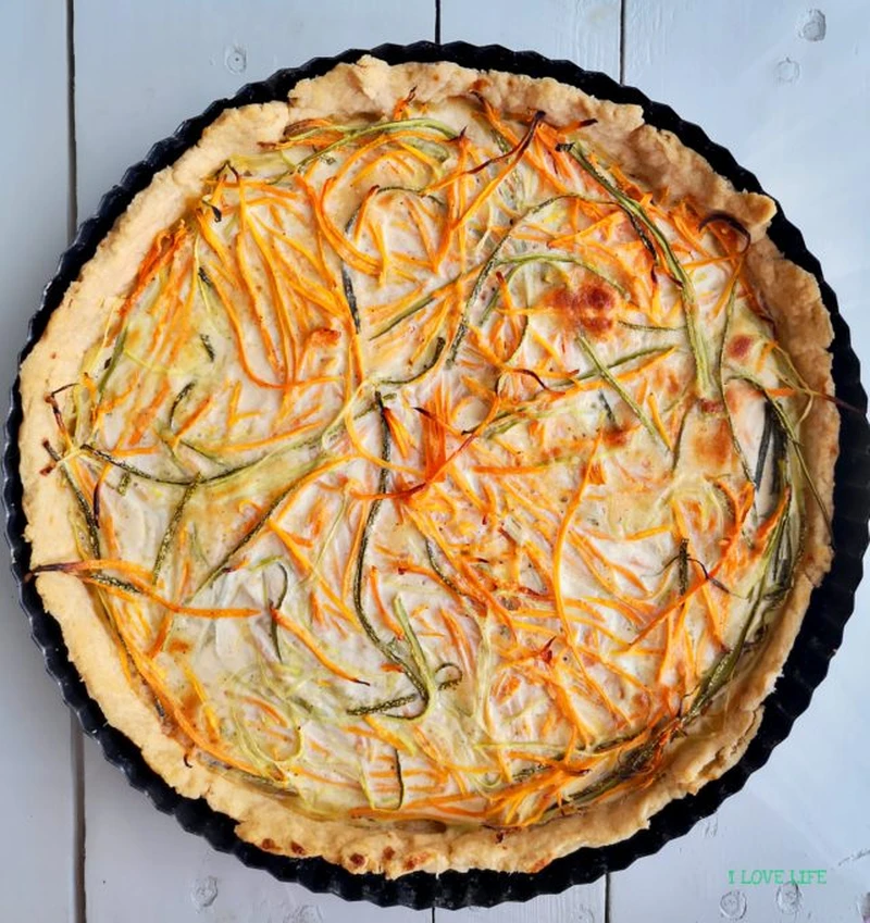 Tarta z marchewką i cukinią