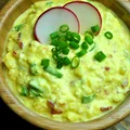 Pasta jajeczna z rzodkiewką i szczypiorkiem