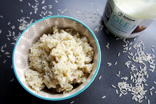 Jak zmniejszyć kaloryczność białego ryżu?