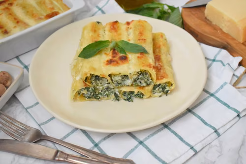 Makaron cannelloni z ricottą i szpinakiem