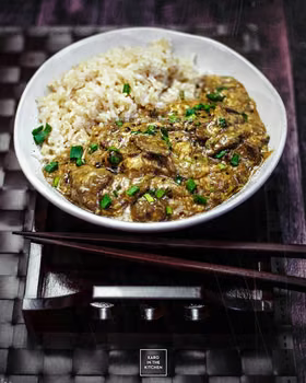 Kantońskie stir fry z łaty wołowej – z aksamitnym sosem i jajkiem