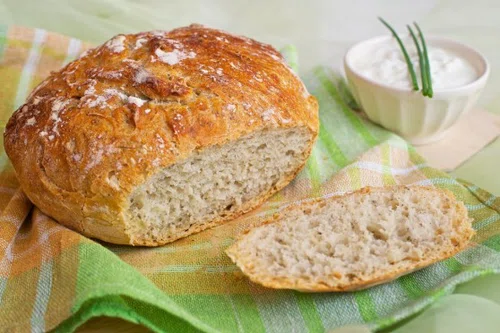 Świetny sposób na chrupiącą skórkę chleba!