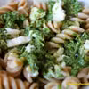 Razowe fusilli z pesto z pietruszki