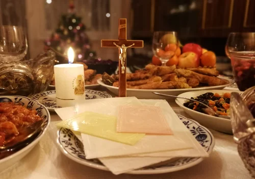 Po co naprawdę jemy 12 potraw? Każda z nich ma swoje ukryte przesłanie