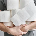 Papier toaletowy dobrem luksusowym? Szykuje się kolejna znaczna podwyżka.