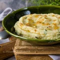 Puree selerowe z bazylią i palonym masłem