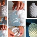 Lampa z plastikowych łyżeczek