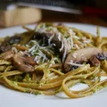 LINGUINI Z PESTO SZPINAKOWO-SZPARAGOWYM