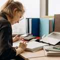 Będą zamieniać zlecenia w umowy o pracę! Ten projekt to ogromna rewolucja w zatrudnianiu pracowników
