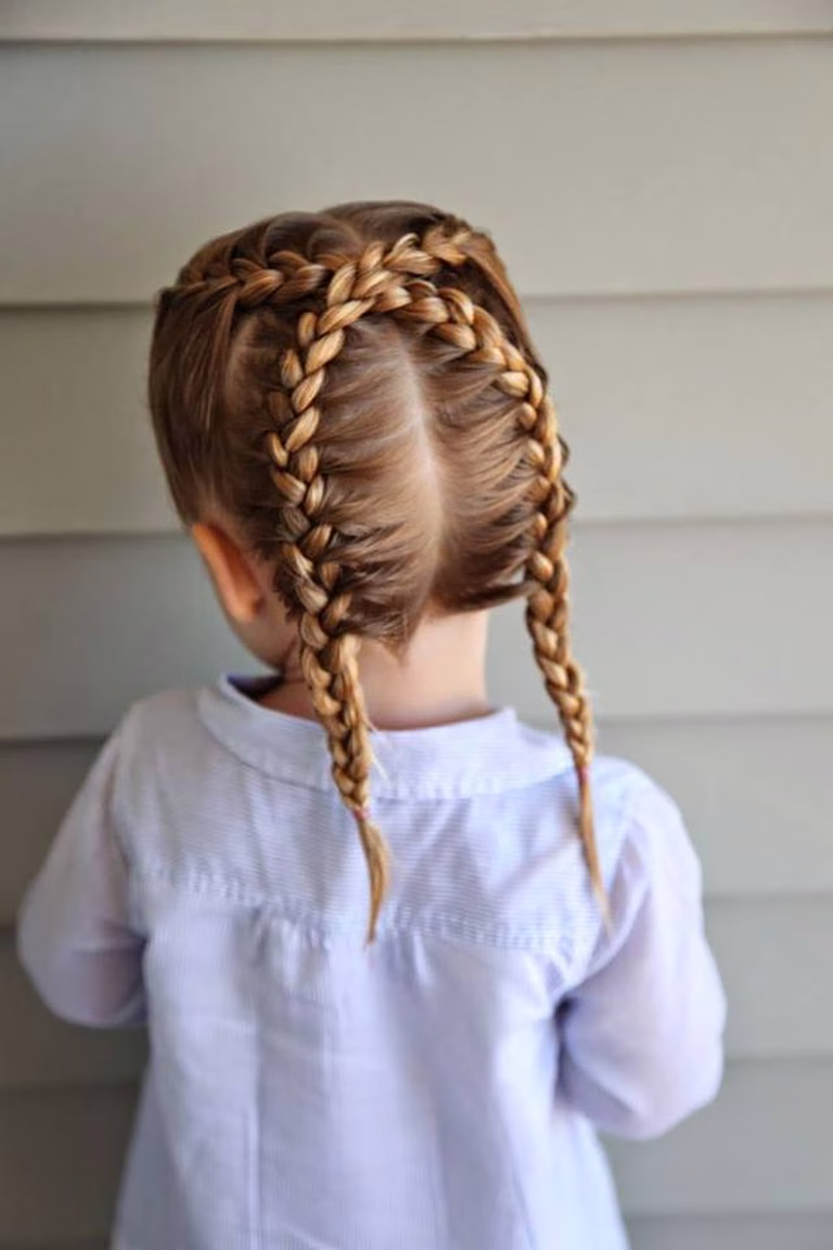 Dwa śliczne warkoczyki