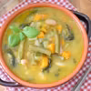 Włoska zupa "Minestrone alla genovese" z pesto