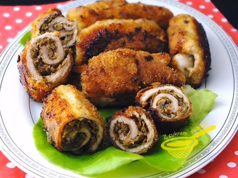 Roladki schabowe z pieczarkami