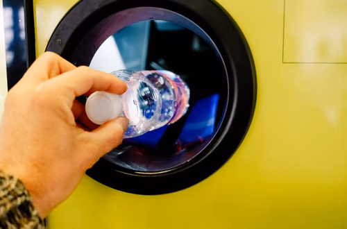 Polacy kombinują na butelkach. System kaucyjny już się sypie?